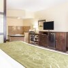 Отель Comfort Suites Lexington, фото 6