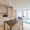 Отель Modern 2 Bedroom Apartment in Northern Quarter, фото 2