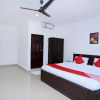 Отель Rv Tower By OYO Rooms, фото 21