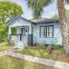Отель Pet-friendly Galveston Bungalow, 1/2 Mi to Beach!, фото 1