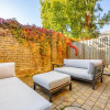 Отель The Clapham - Captivating 2bdr With Garden Parking, фото 17