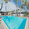 Отель New Listing! Oceanfront Pacific Beach 1 Bedroom Condo, фото 12