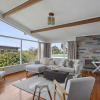 Отель Dazzling Mairangi Bay Retreat Sea Views, фото 15