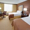 Отель Holiday Inn & Suites Parsippany Fairfield, an IHG Hotel в Парсиппани