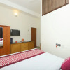 Отель OYO 10543 Maks Stay, фото 16