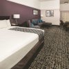 Отель La Quinta Inn & Suites by Wyndham Brownwood, фото 22