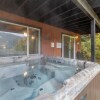 Отель Otter Chalet On Fish Lake 4 Bedroom Home by NW Comfy Cabins by RedAwning, фото 10
