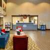 Отель Comfort Suites Near Casinos Norwich-Uncasville CT, фото 2