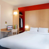 Отель B&B HOTEL Orly Chevilly Marché International, фото 3