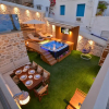 Отель Villasonboard Rock Villa 3bed Jacuzzi Seaside, фото 15