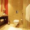 Отель Ramada by Wyndham Lucknow Hotel and Convention Center, фото 9