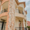 Отель Kigali fantastic homes, фото 1
