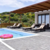 Отель Aurora Luxury Retreat - Beachfront & Private Pool, фото 19