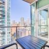 Отель Modern 2BR Apt - DT Calgary w City Views, фото 13