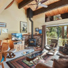 Отель Cozy Tahoe Getaway, фото 9