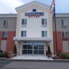 Отель Candlewood Suites Burlington South, an IHG Hotel в Берлингтоне