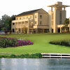 Отель Lake Blackshear Resort & Golf Club в Араби