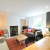 Отель Spacious 3 Bedroom House Sleeps 6, фото 1