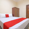 Отель RedDoorz near Hartono Mall 3, фото 30
