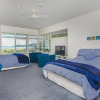 Отель Waiheke Waterfront Lodge, фото 4