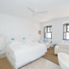 Отель MyCrown Suite, Luxurious apartment with sea view located at the port of Hydra, фото 3