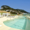 Отель Ocean SPA Suite 11-hosted by Sweetstay, фото 9