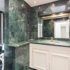 Отель The Heart of Chelsea - Modern & Bright 3BDR Home with Gym, Parking & Patio, фото 9