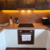 Отель Modern 4-Star Luxury Apt - Wfh Ready, Free Parking, фото 10