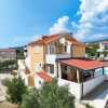 Отель Spasious two Storey Holiday Home With Great Sea View Terrace, фото 17