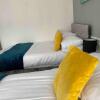 Отель Cosy 2 Bed Flat 1 in Swansea - Home Away From Home, фото 1