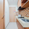 Отель Homey And Modern Studio Apartment At B Residence, фото 7