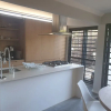 Отель Small Cottage With sep Bedroom, Specious Bathroom, Lounge and Open-plan Kitchen, фото 8