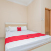 Отель RedDoorz Syariah near Stasiun Karet, фото 7