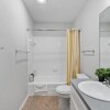 Отель Stylish 2BR Near UT Highland Evonify, фото 9