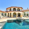 Отель The Arrive Sunrise Estate On Lake Austin 5 Bedroom Estate, фото 14