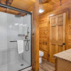 Отель Dudley I by Avantstay Cosy Cabin w/ Hot Tub & Incredible Views, фото 11