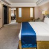 Отель Holiday Inn Riverside Wuhan, an IHG Hotel, фото 6