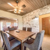 Отель Pecan Farm Haus 2 Bedroom Cottage by RedAwning, фото 24