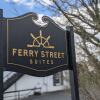 Отель Ferry Street Suites, фото 1