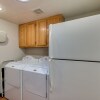 Отель Hearn Rd House #303137 4 Bedrooms 3 Bathrooms Home, фото 6
