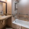 Отель Holiday Inn Express Hotel & Suites Hays, an IHG Hotel, фото 9