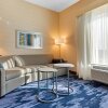 Отель Fairfield Inn & Suites by Marriott Mebane, фото 5