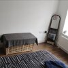 Отель Zone 1 Hoxton 2 Bedroom Flat в Лондоне