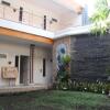 Отель Mojokerto Classic Homestay, фото 1