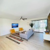 Отель Walkable OTS Mid Century Condo-Pool, фото 10