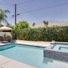 Отель Lovely Palm Springs 2BR by RedAwning в Палм-Спрингсе