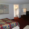Отель Rodeway Inn & Suites, фото 3