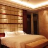 Отель Yangguang Bandao Hotel в Уху