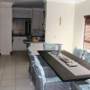 Отель 10 Chillsome House Self catering, фото 20
