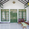 Отель OYO Life 3301 Pondok Eyang Obi, фото 9